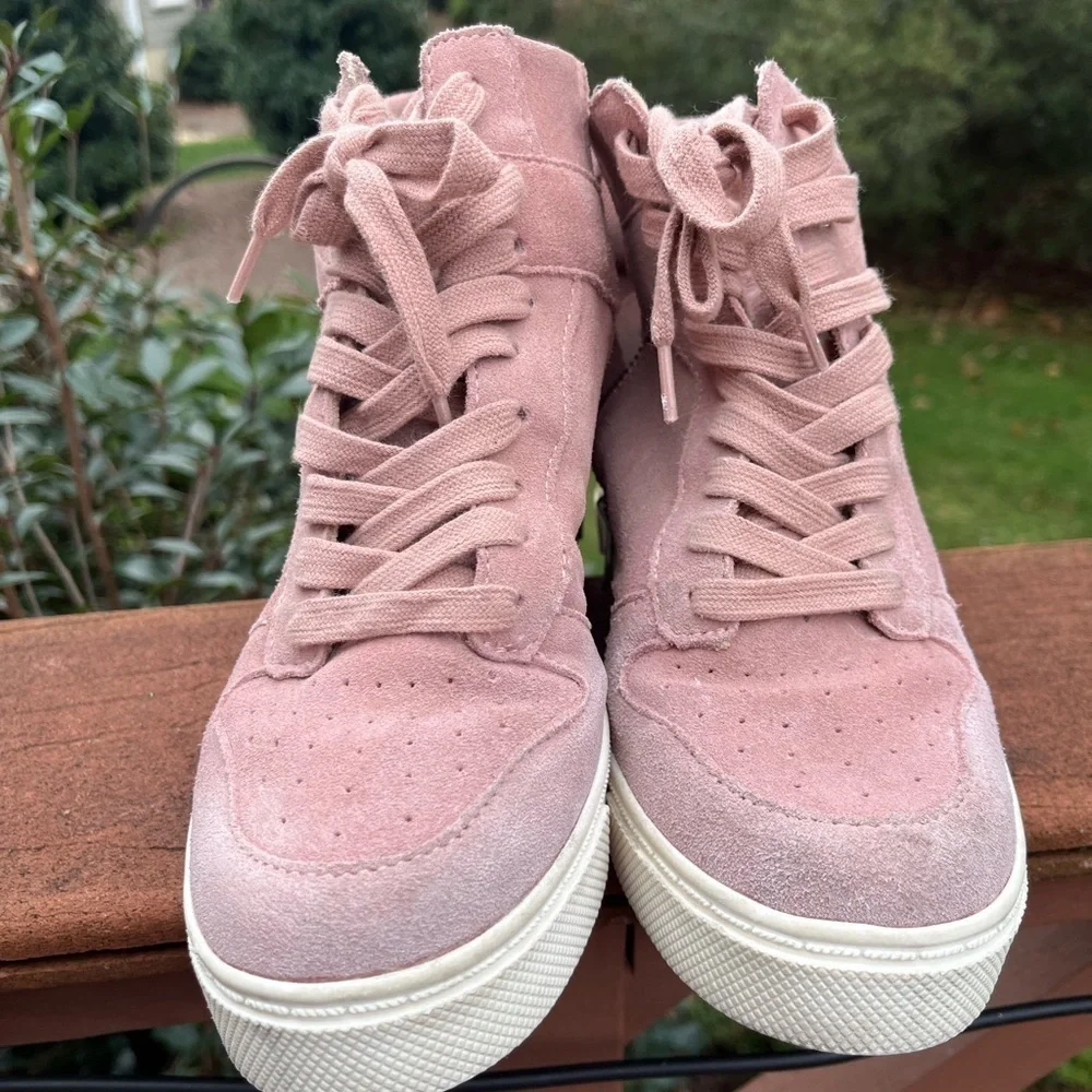Steve Madden Women's Size 8.5 Shoes Pink Lace Up Suede Hidden Wedge Boots